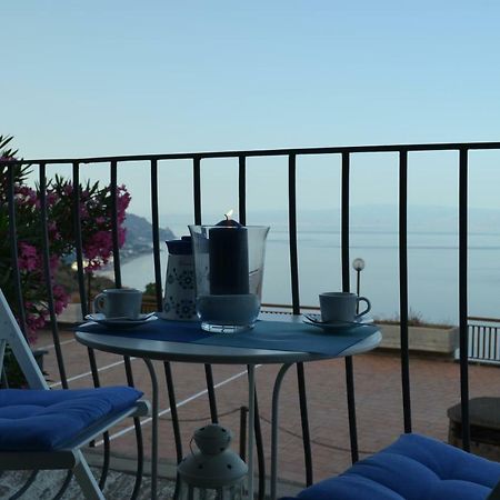 Charming Place 2 Taormina Buitenkant foto