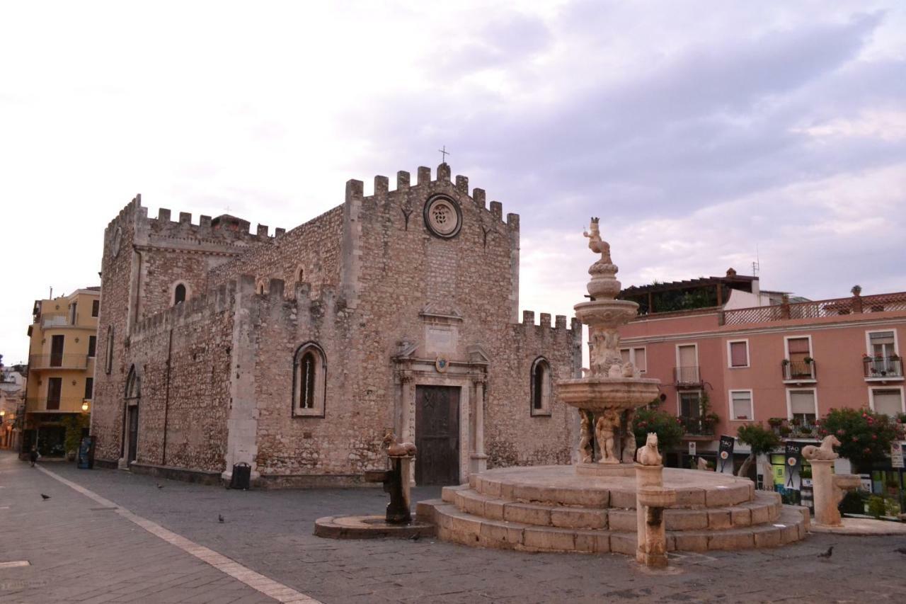 Charming Place 2 Taormina Buitenkant foto